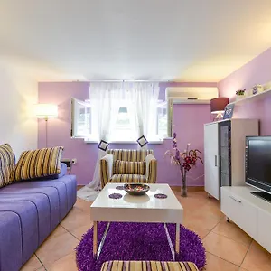 Mirana With Garden And Free Parking Zadar